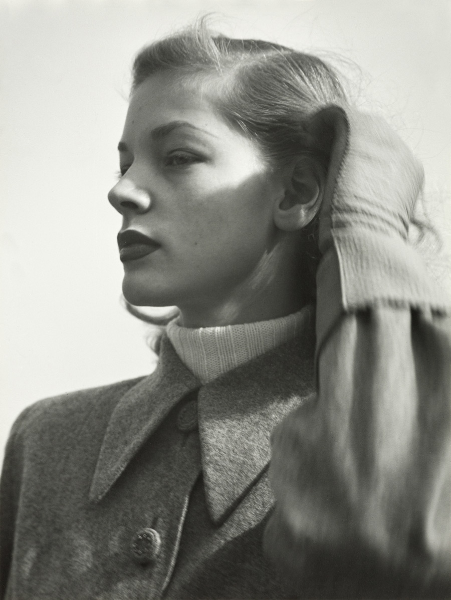 Lauren Bacall -NYC_1945
