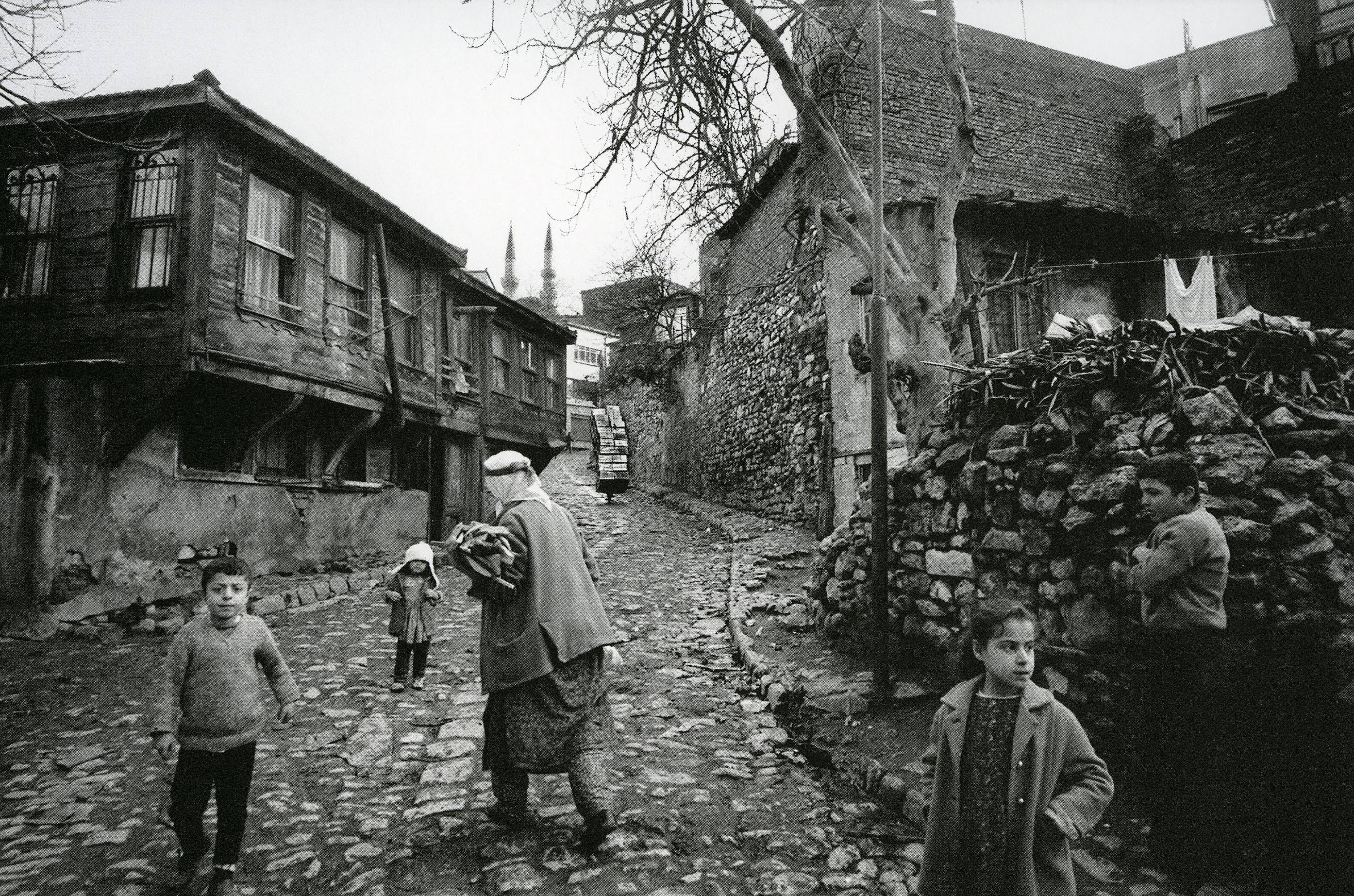 Guler_Edirnekapi, Eyup, 1962_p147