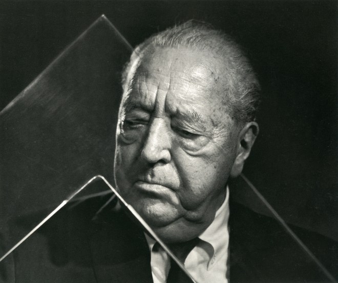 Karsh_Mies, 1962_p133_