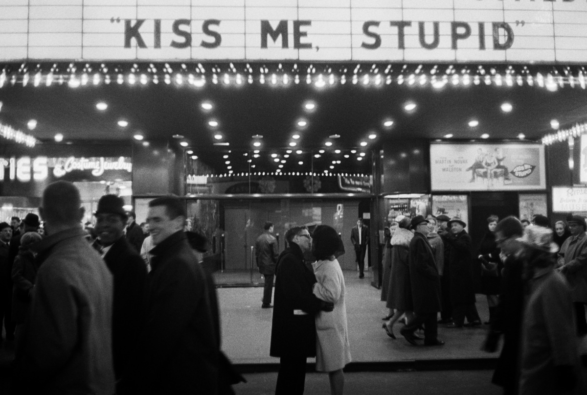 joel meyerowitz_kiss me stupid