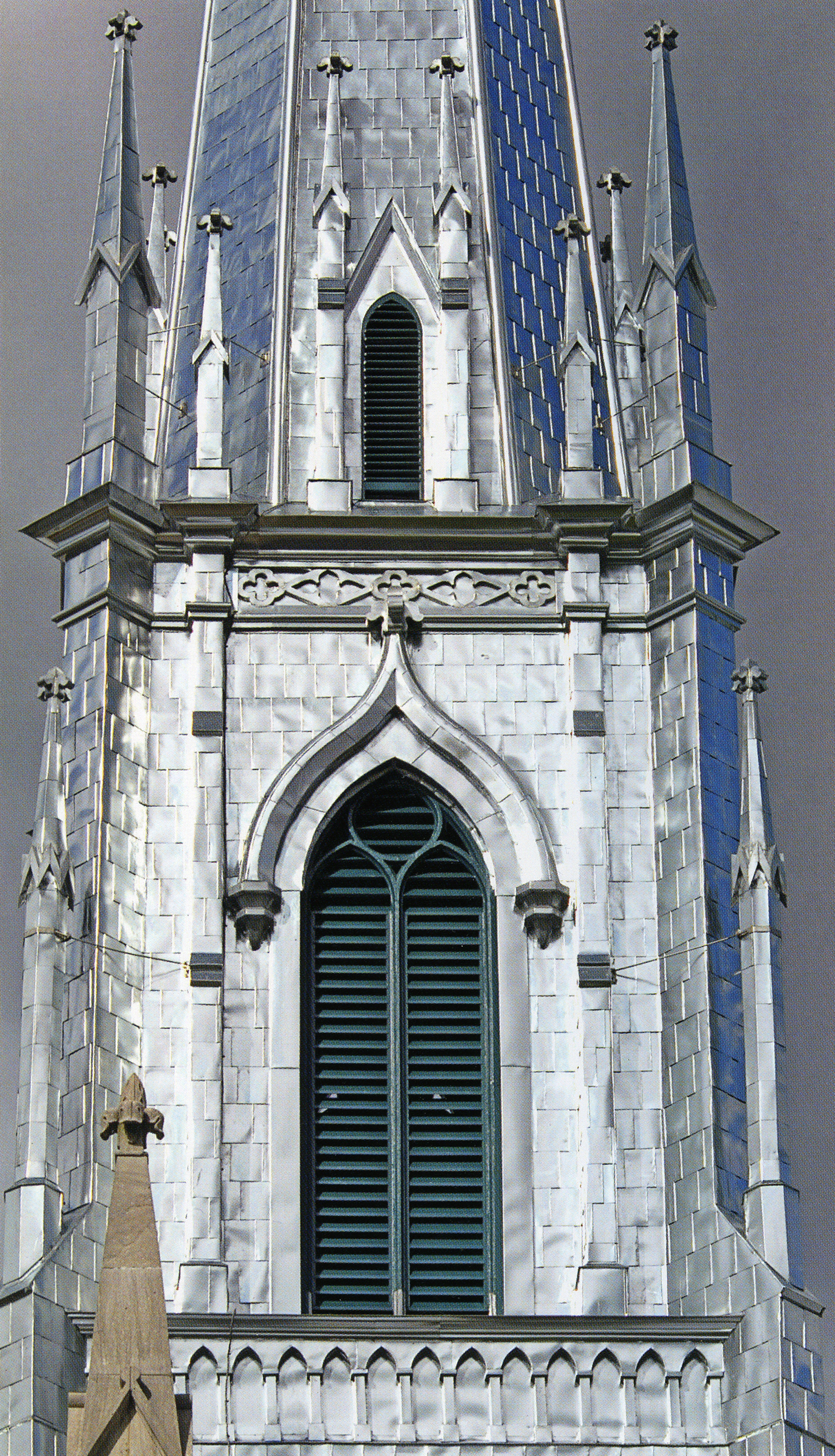 Saint-Henri_clocher_p158