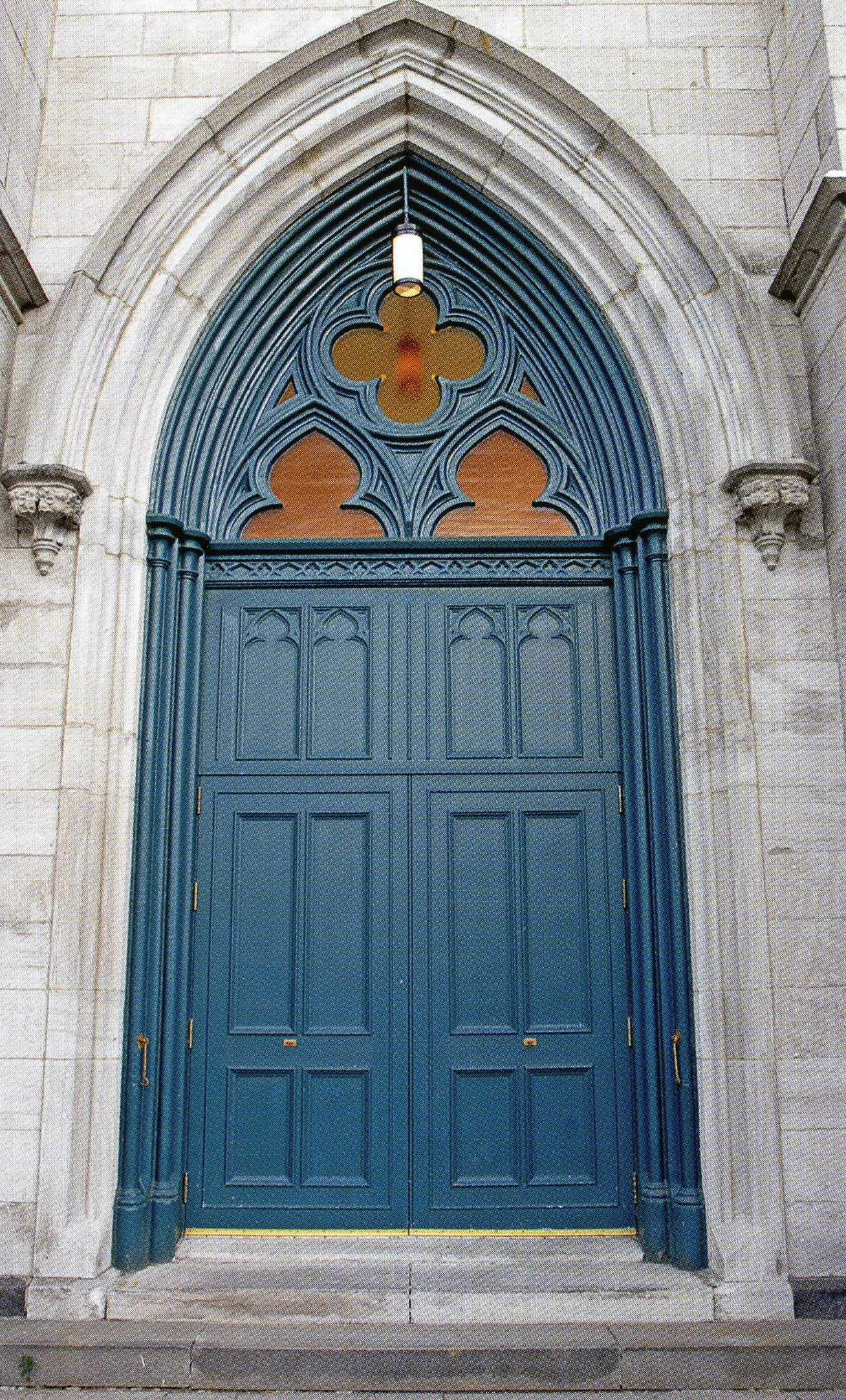 Saint-Henri_portes en façade_p153