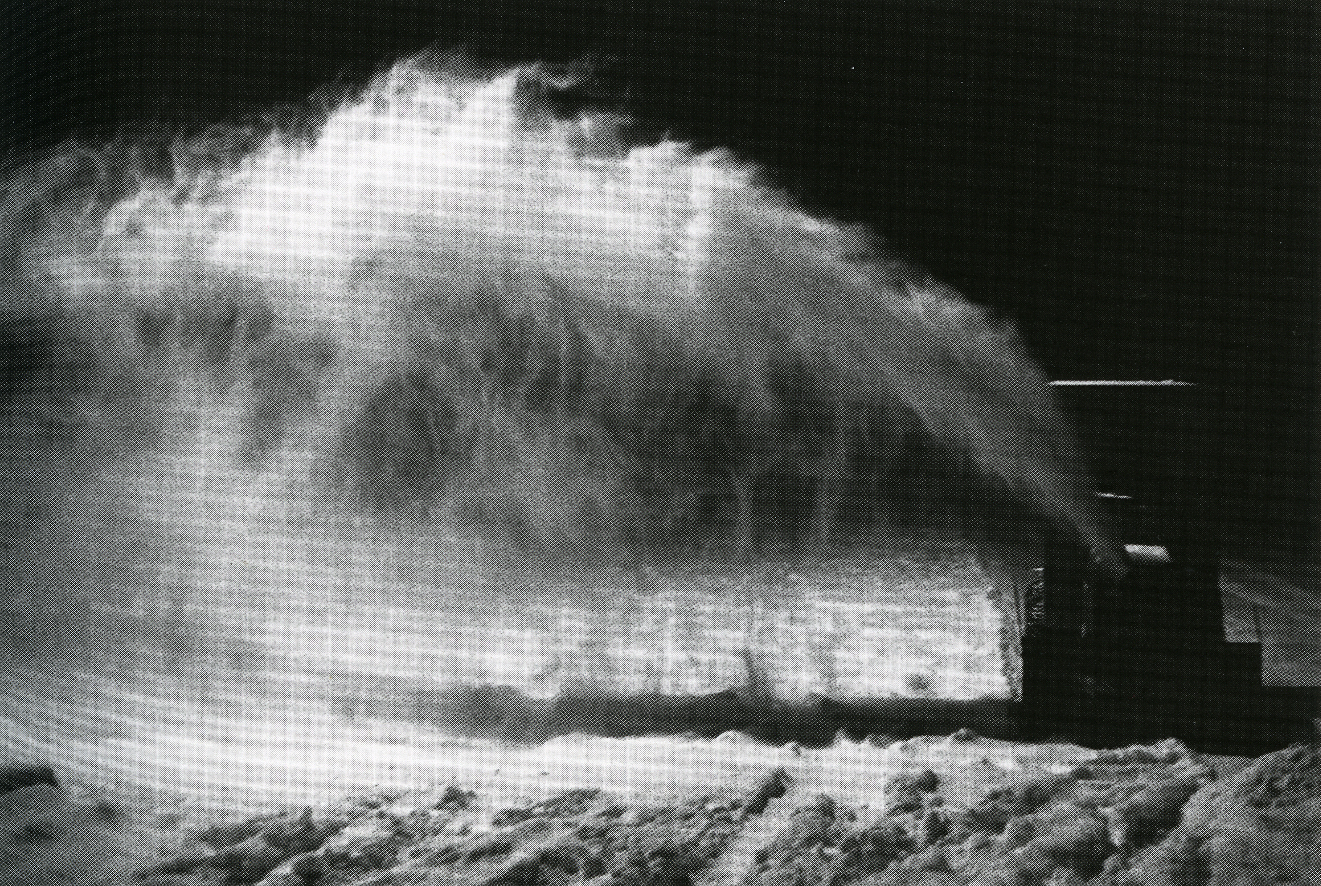 jf leblanc_souffleuse à neige sur patinoire extérieure_Lac-Saint-Jean, QC, 1989_p33