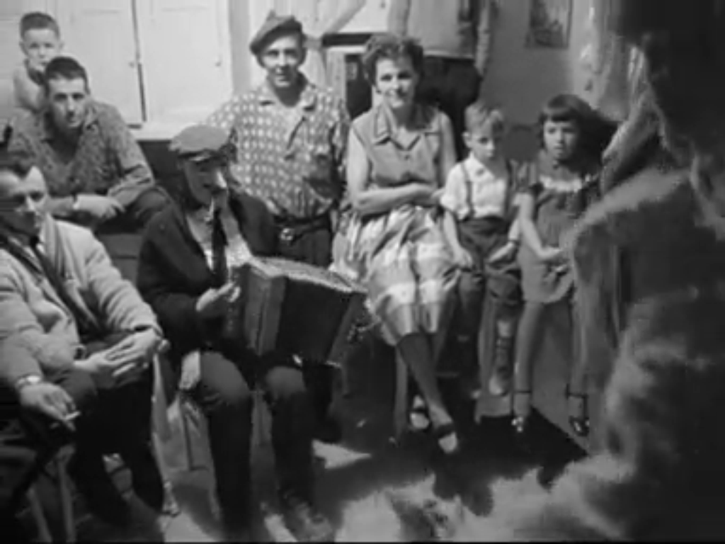 michel-brault_pour-la-suite-du-monde_mi-careme_02