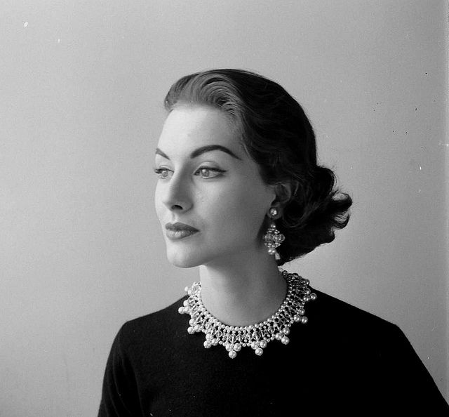 nina leen_nancy berg in sweater with pearl necklacecollar