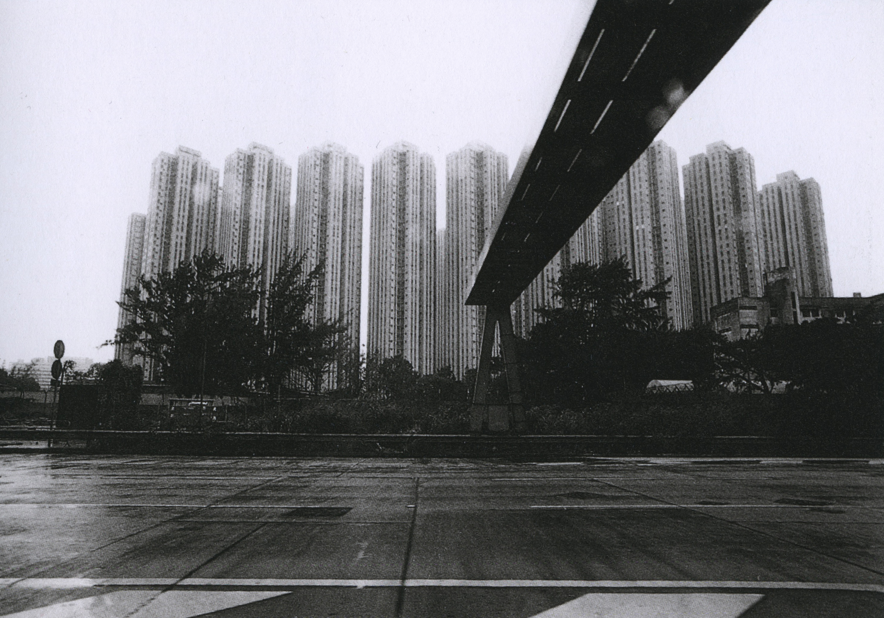 ettore sottsass_gratte-ciel_hong kong, 1993_p131