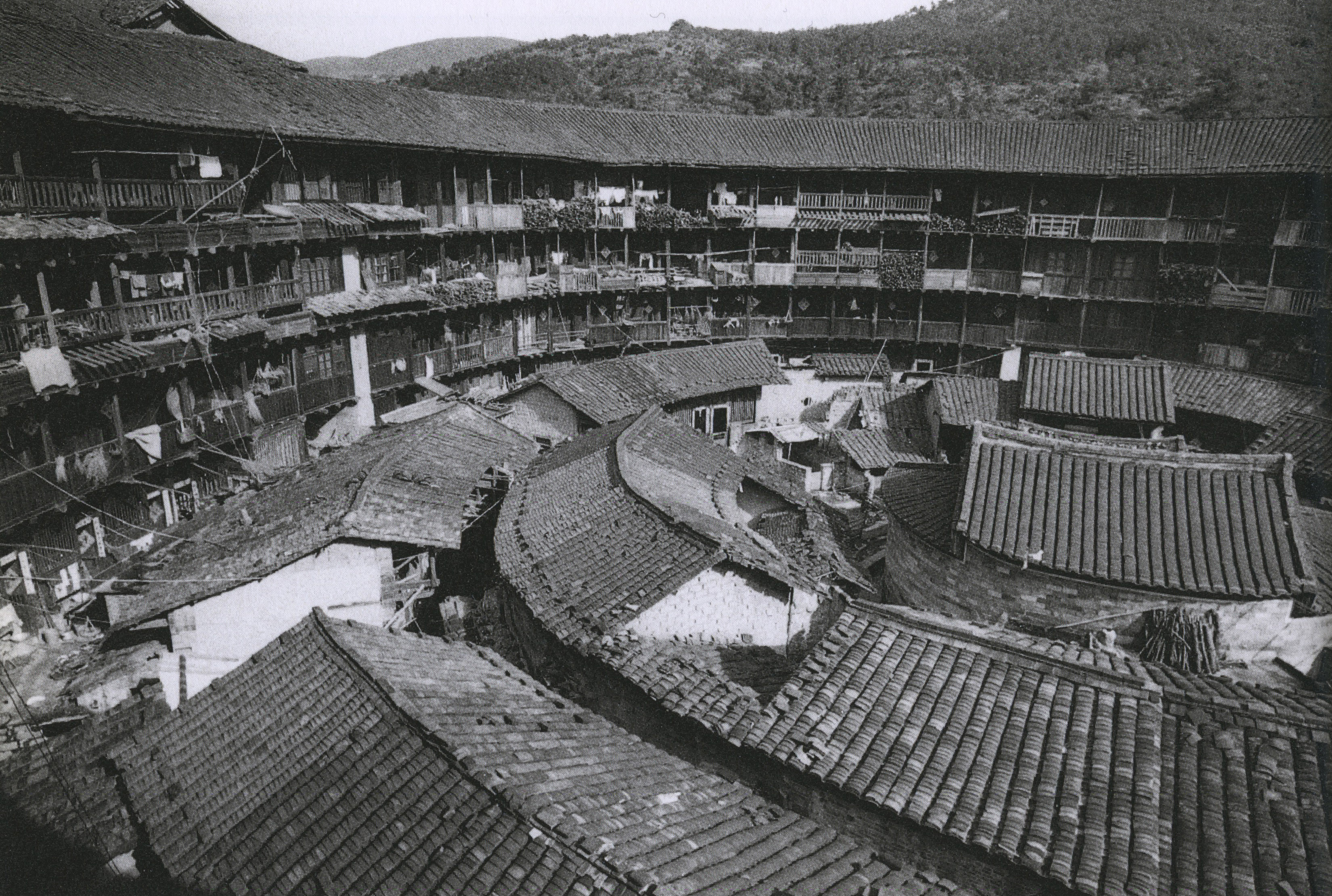 ettore sottsass_sgu-yang, chine, 1994_p122