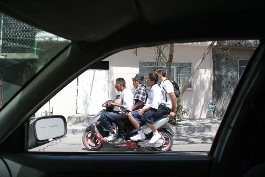 oscar fernando gomez_scooter