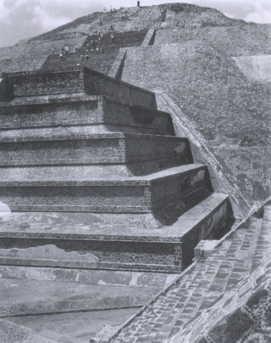 rodrigo moya_piramide del sol, teotihuacan, 1963