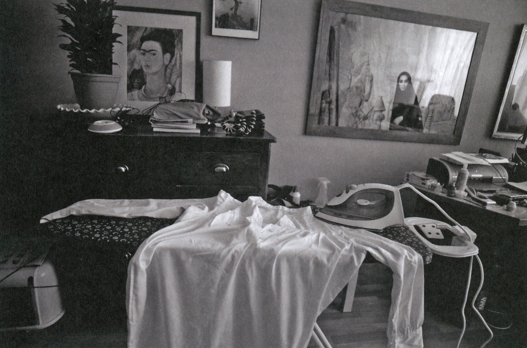 newsha tavakolian_hajj, trip of lifetime, tehran 2008_p16